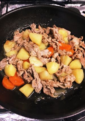 煮汁少なめ★フライパンで作る肉じゃが-レシピのメイン写真