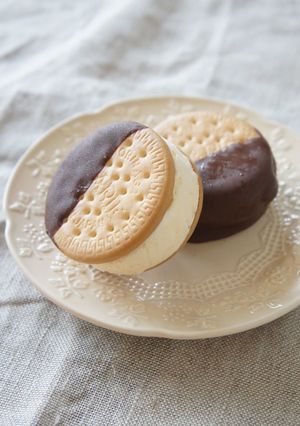 おうちおやつ＊アイスビスケットサンド-レシピのメイン写真