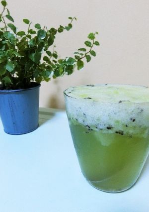 フレッシュキウイで簡単ソーダ-レシピのメイン写真