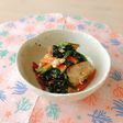 鶏むね肉とほうれん草の白だし胡麻和え