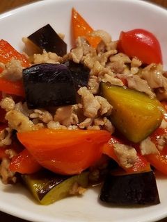 茄子とパプリカの中華ドレッシング炒め-レシピのメイン写真