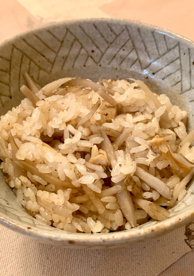 ごぼうとあさりの炊き込みご飯-レシピのメイン写真