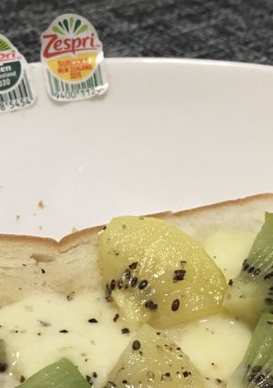 簡単！スイーツキウイピザ風★トースト-レシピのメイン写真