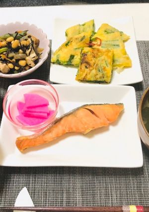 鮭メインの夕飯の献立・和食ごはんメニュー-レシピのメイン写真