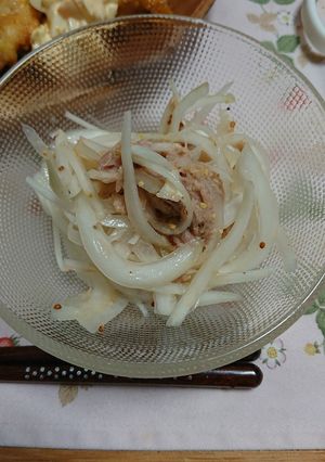 玉ねぎとシーチキンのサラダ-レシピのメイン写真