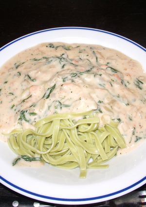 鮭と春菊のクリームパスタ-レシピのメイン写真