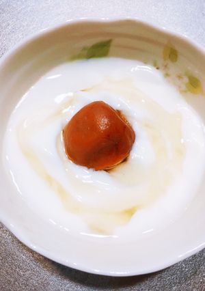 はちみつ梅ヨーグルト-レシピのメイン写真