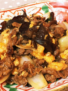 牛コマとキクラゲと玉子の炒め物-レシピのメイン写真