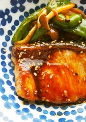 ぶりの胡麻照り焼き♪野菜もたっぷり入れて-レシピのメイン写真