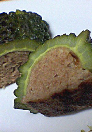 ガッツリ食べちゃおう！ゴーヤの肉詰め♪-レシピのメイン写真