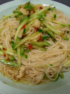 とり皮ときゅうりのピリ辛そうめん-レシピのメイン写真