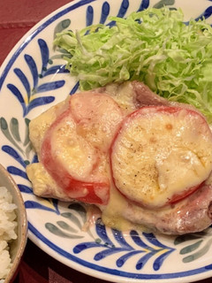 簡単♪ ポークのトマトチーズのせ-レシピのメイン写真