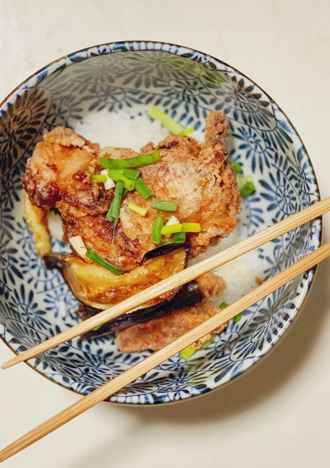 めんつゆ鶏の半身揚げとなすの揚げ浸し丼♪-レシピのメイン写真