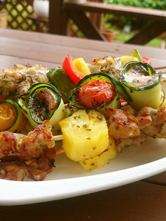 夏BBQ!ズッキーニくるくるイタリアン串-レシピのメイン写真