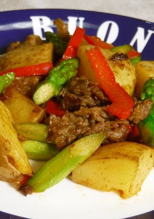 新じゃがと牛肉のカレー炒め-レシピのメイン写真