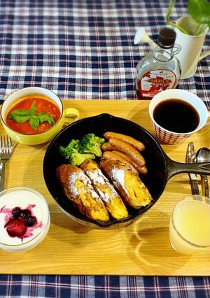 スキレットでホテル朝食風フレンチトースト-レシピのメイン写真