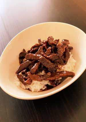 ☆余ったローストビーフで☆ソース牛丼-レシピのメイン写真