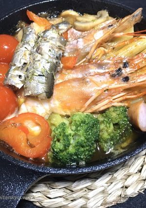 海老とオイルサーディンのアヒージョ-レシピのメイン写真
