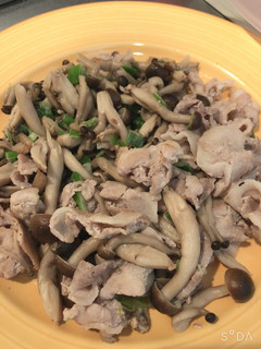 豚バラと茸のうま塩炒め-レシピのメイン写真