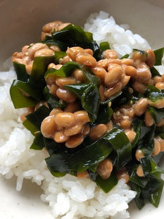 納豆とワカメのわさびご飯-レシピのメイン写真