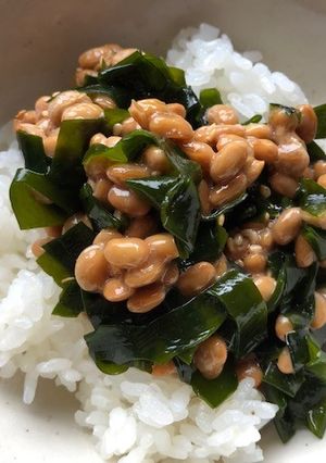 納豆とワカメのわさびご飯-レシピのメイン写真