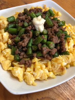 スタミナ三色丼-レシピのメイン写真