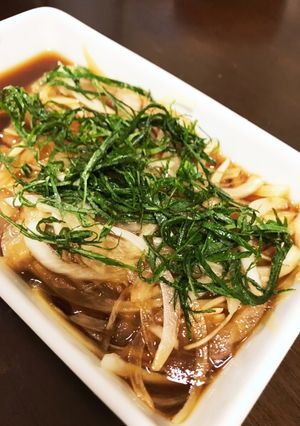 さっぱり！漬け丼にも。新玉のカツオ漬け-レシピのメイン写真