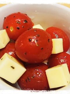 ミニトマトとチーズのマリネ-レシピのメイン写真