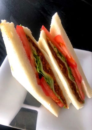 前日の残りのキーマカレーサンドの作り方-レシピのメイン写真
