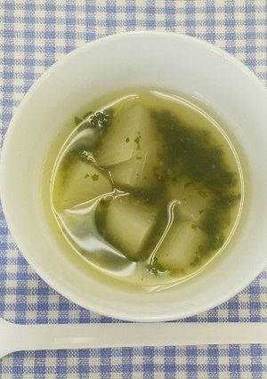 ≪離乳食７か月～≫かぶとわかめのみそ汁-レシピのメイン写真