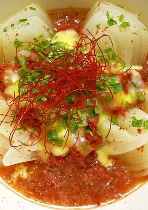 丸ごと玉ネギとコンビーフのレンジ蒸し-レシピのメイン写真