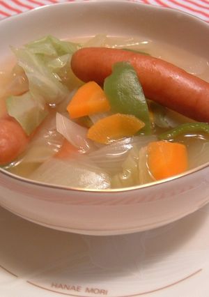 簡単　ウインナーの具沢山コンソメスープ-レシピのメイン写真