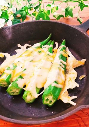 簡単おつまみ☆オクラのチーズ焼き-レシピのメイン写真