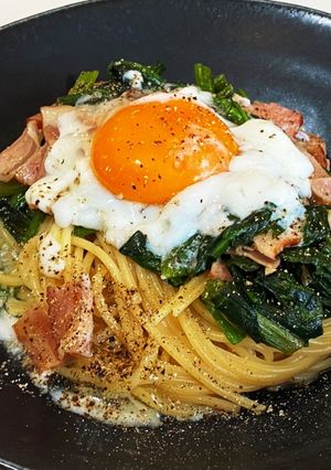 ベーコンエッグパスタ-レシピのメイン写真