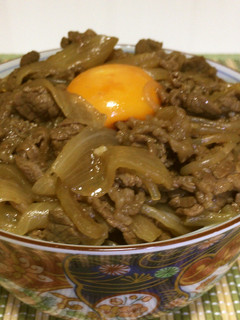甘い玉ねぎとしっかり味の染みた牛丼♪-レシピのメイン写真