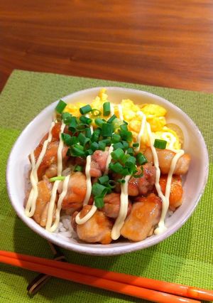 簡単照り焼きチキン丼★たまご添え-レシピのメイン写真