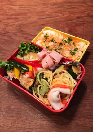 お弁当・・・94鮭とごまと青ねぎご飯-レシピのメイン写真
