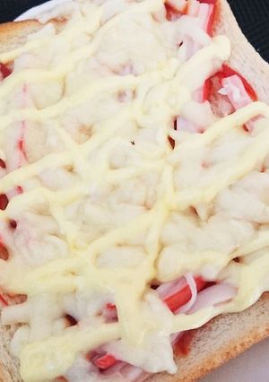 カニかまケチャマヨトースト貧乏ズボラ飯-レシピのメイン写真