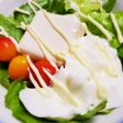 お豆腐とさくらんぼのヨーグルトサラダ