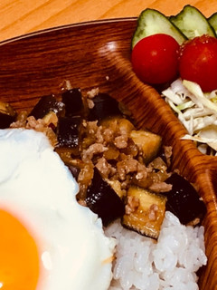 ワンプレート。なすとひき肉の甘辛-レシピのメイン写真