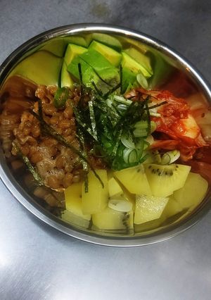美肌栄養アボガド納豆キムチゼスプリキウイ-レシピのメイン写真
