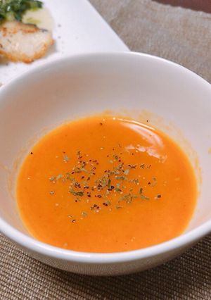 完熟トマトと玉ねぎの冷製スープ♡簡単-レシピのメイン写真