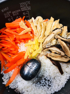 減塩でもしっかり美味しい 炊き込みご飯♡-レシピのメイン写真