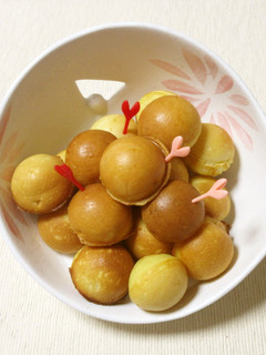 HMでまんまるカステラ♪♪(たこ焼き器)-レシピのメイン写真