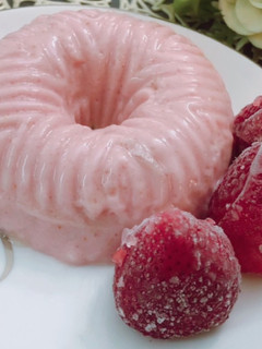 いちごのヨーグルトババロア-レシピのメイン写真