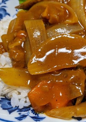 旦那さんが絶賛してくれた牛すじカレー-レシピのメイン写真