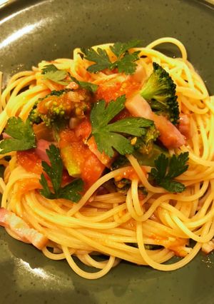 ブロッコリーとベーコンのトマトパスタ-レシピのメイン写真