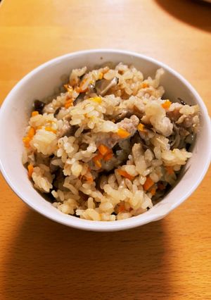 炊飯器で☆簡単中華風炊き込みご飯-レシピのメイン写真