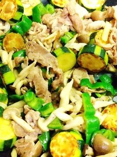 ズッキーニと豚肉の味噌野菜炒め-レシピのメイン写真