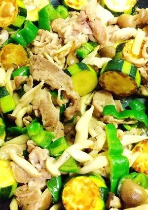 ズッキーニと豚肉の味噌野菜炒め-レシピのメイン写真
